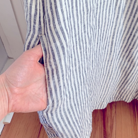 Washed Linen Dress with Pockets - Picture 6 of 9